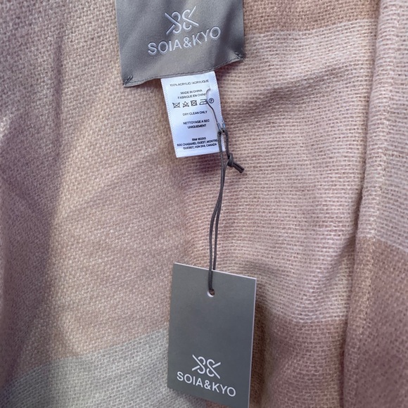 Woven Scarf/ Body Wrap - Picture 2 of 5